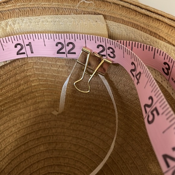 A Packable Beach Hat inside circumference 23 inches estimate. Pull ribbon adj. - Picture 11 of 11